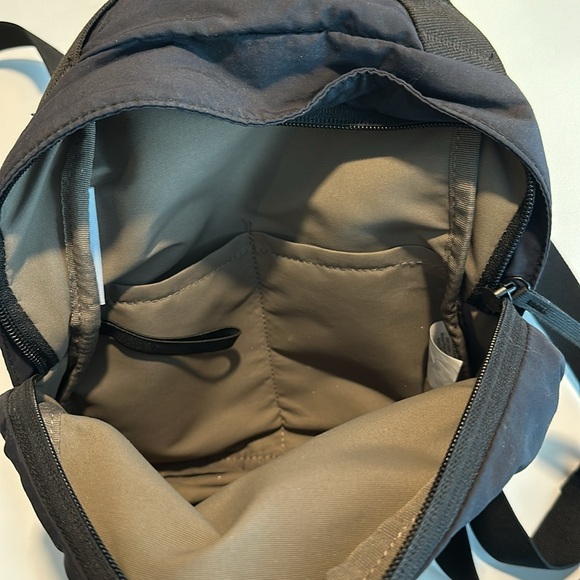 Everlane Mini Backpack - Picture 5 of 6